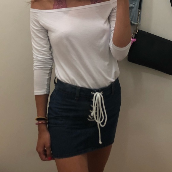 Lace up front denim miniskirt❤️ - Picture 4 of 6